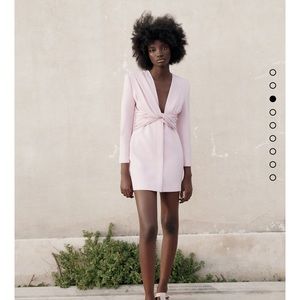 This never worn Zara dress !!!! In white